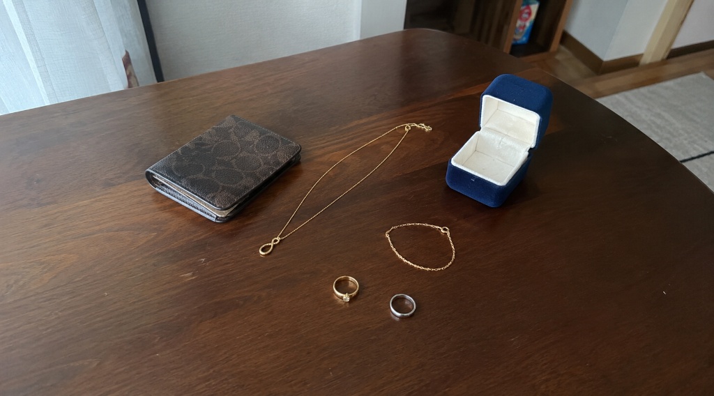 ブランド小物や貴金属アクセサリーの買取相談品